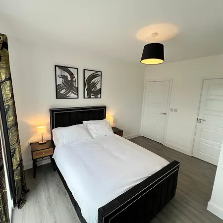 Modern 2 Bedroom Apartment Sittingbourne Exterior photo