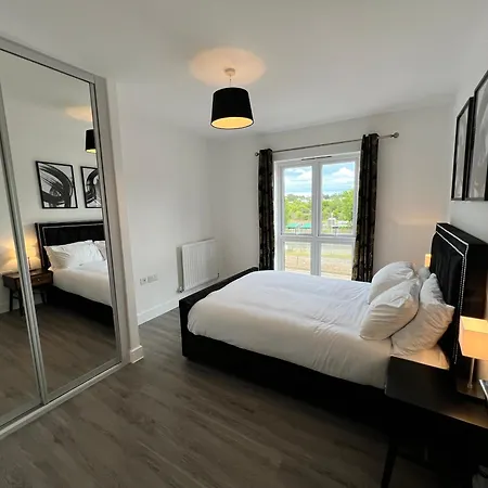 Modern 2 Bedroom Apartment Sittingbourne Exterior photo